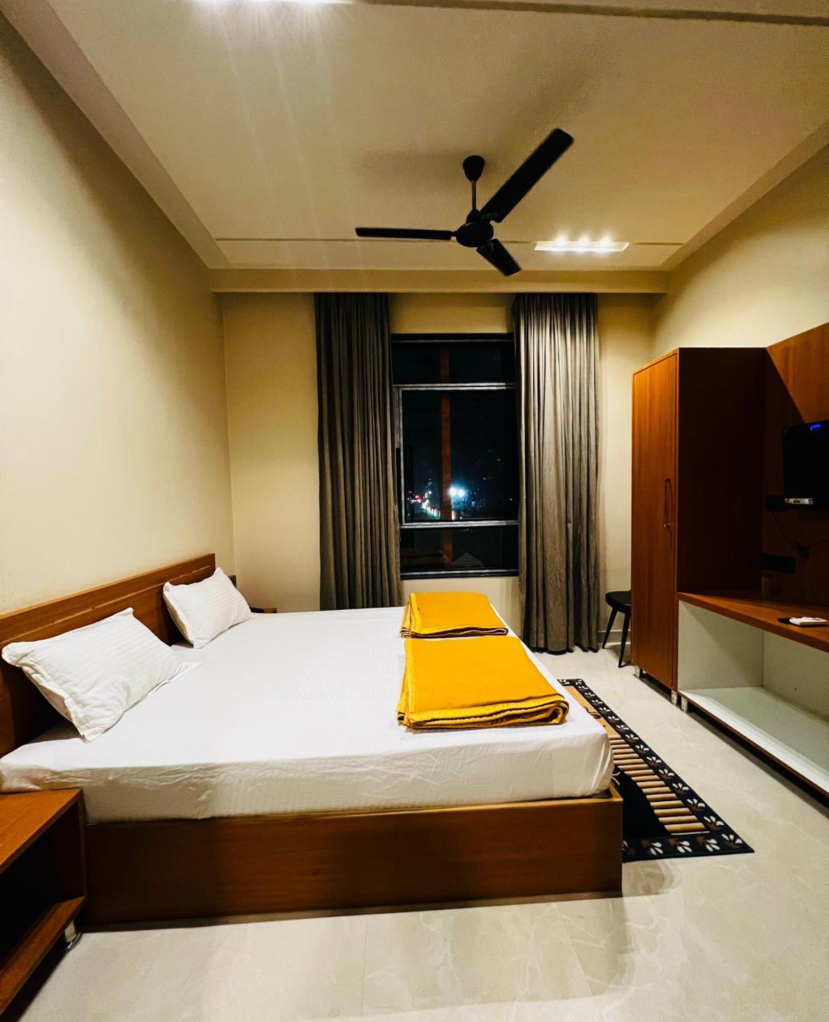 The Tri Arrow Hotel Khatu Bagian luar foto