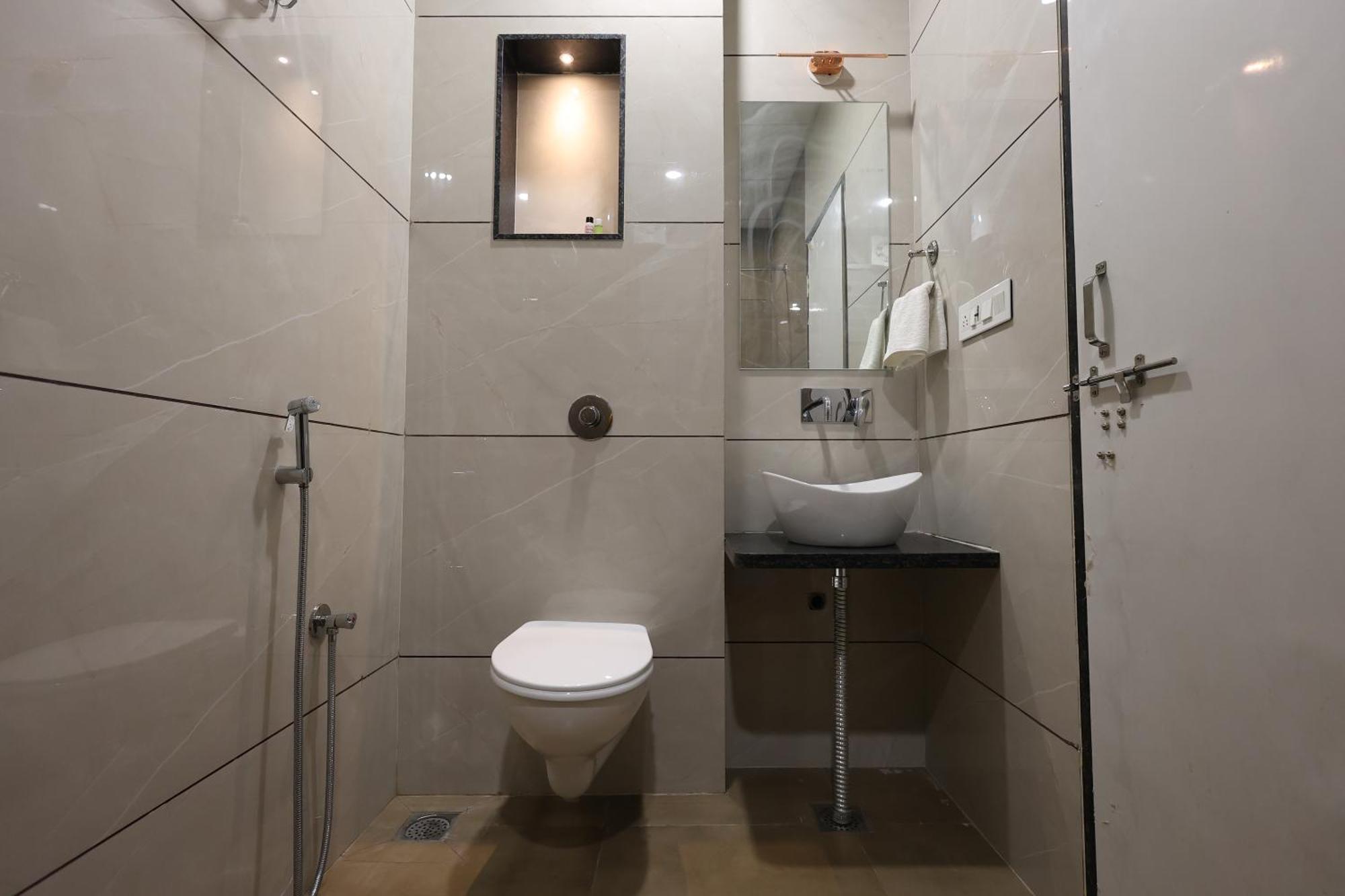 The Tri Arrow Hotel Khatu Bagian luar foto