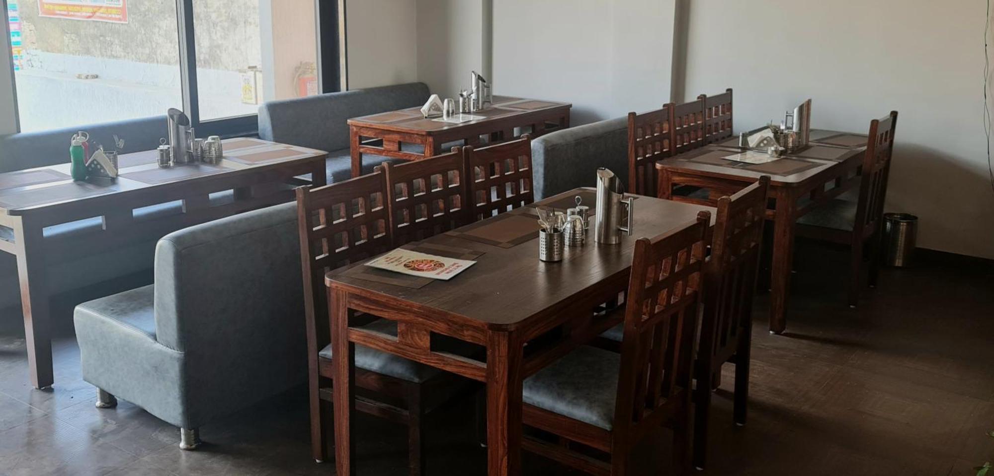 The Tri Arrow Hotel Khatu Bagian luar foto